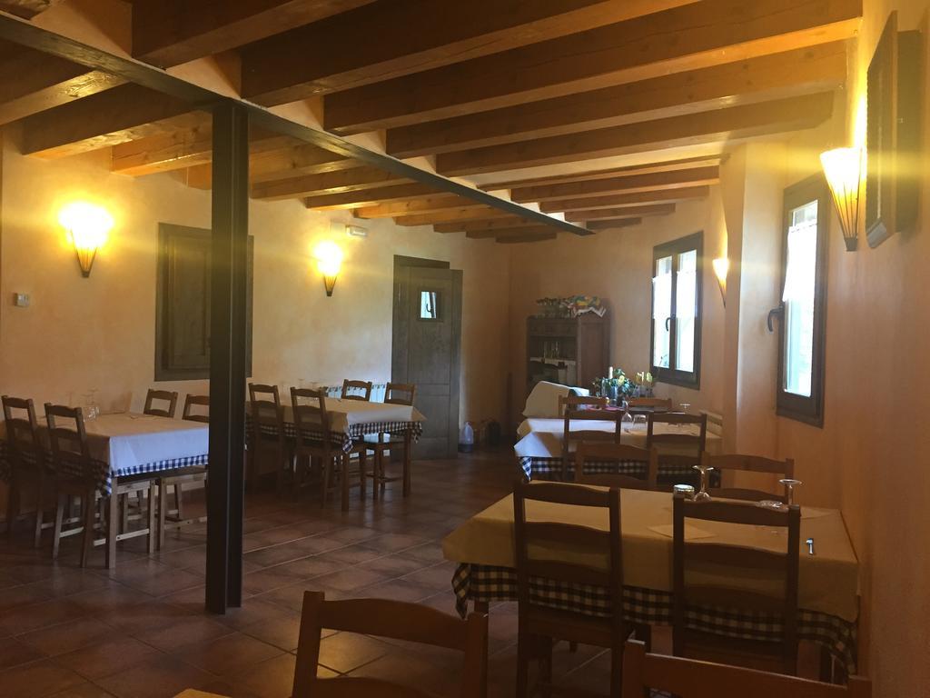Lo Paller De Roc Montescladó 外观 照片