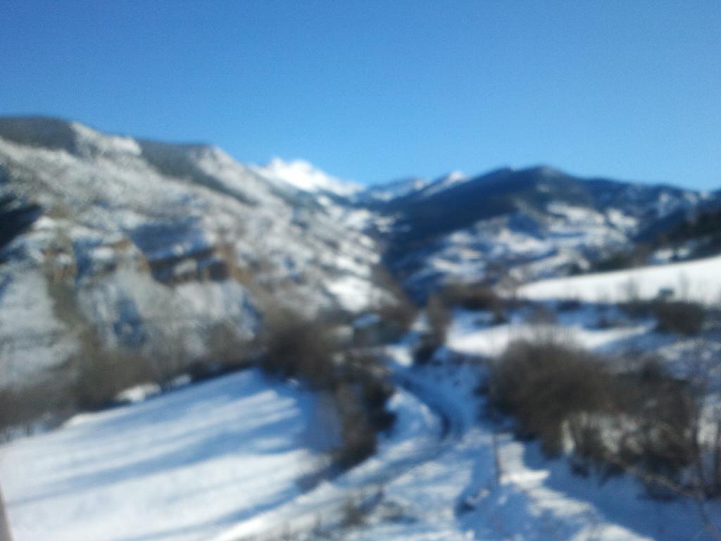 Lo Paller De Roc Montescladó 外观 照片